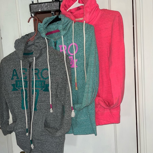 • BUNDLE | THREE AEROPOSTALE SWEATSHIRTS • - Picture 3 of 12